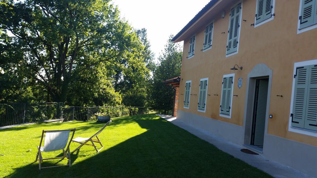 Вилла Cascina Rollone Rocchetta Tanaro Экстерьер фото