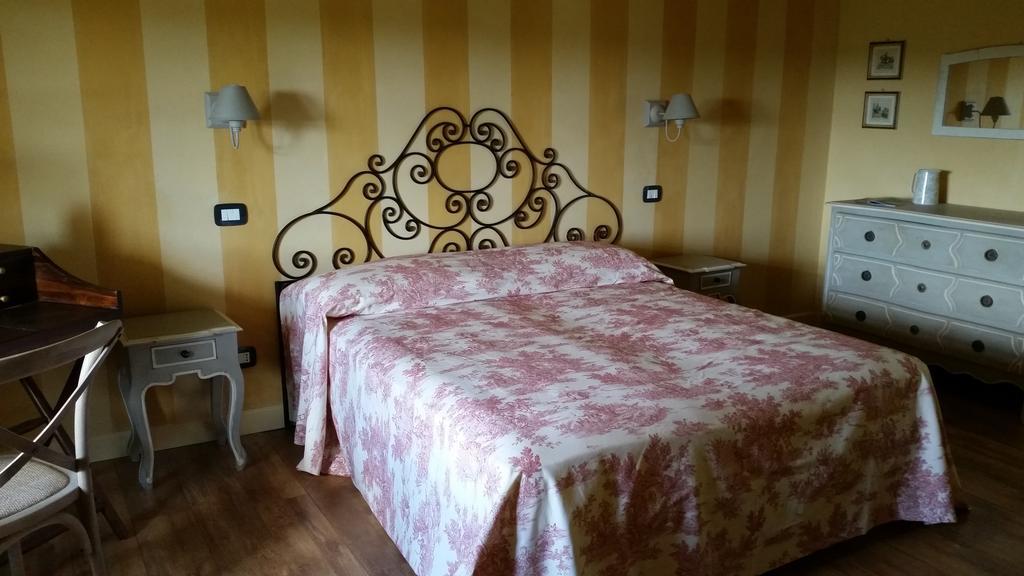 Вилла Cascina Rollone Rocchetta Tanaro Экстерьер фото