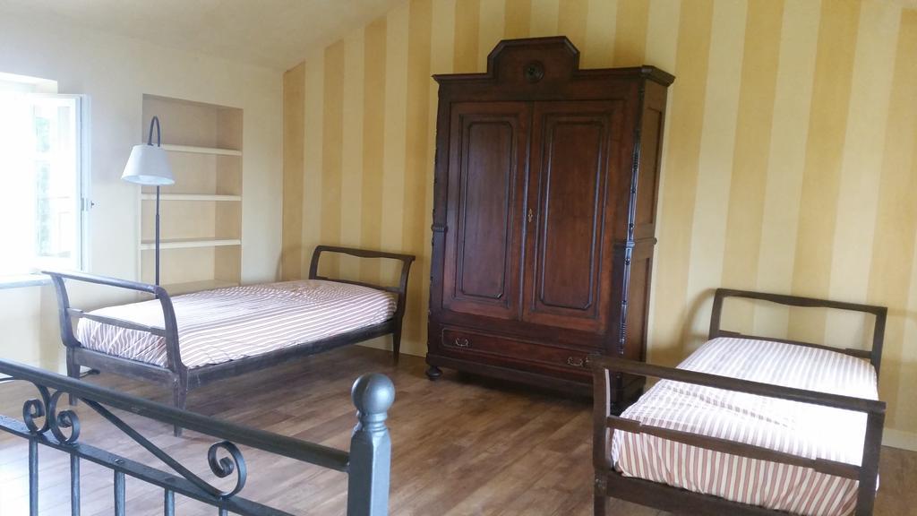 Вилла Cascina Rollone Rocchetta Tanaro Экстерьер фото